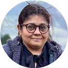 Adriana Vargas, LMHCA, MA