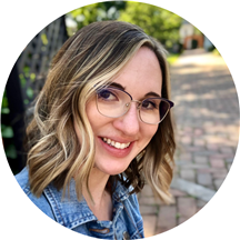 Alanna Betts, ATR, LPC