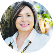 Amanda REYES-GILL, FNP-C