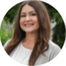Dominique Macias, LMFT