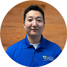 Dongguen Lee, PT