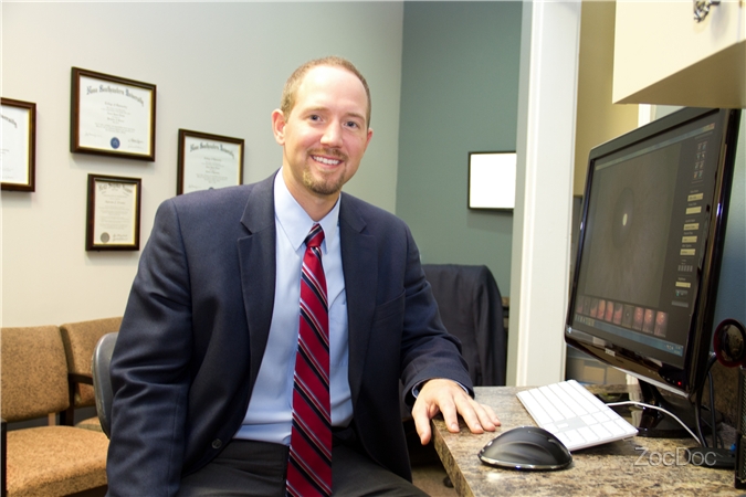 Dr. Aaron Evans, OD