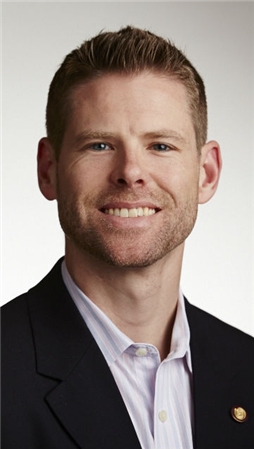 Dr. Alan MacGill, DPM, FACFAS