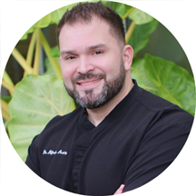 Dr. Alfredo Arauz, DMD