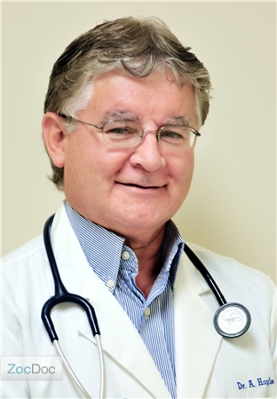 Dr. Augusto Hoyle, MD