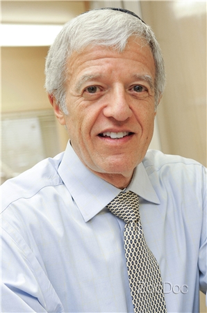 Dr. Bruce Chubak, DDS