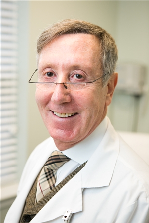 Dr. Daniel Sauder, MD