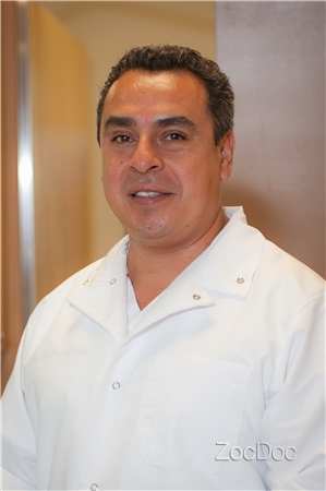 Dr. Eduardo Diaz, DDS