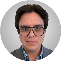 Dr. Enrique Martinelli, MD