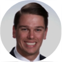 Dr. Erik Stump, DDS