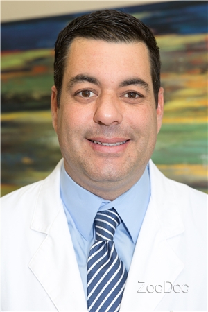 Dr. Gil Julia, DMD