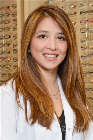 Dr. Jacqueline Nguyen, OD