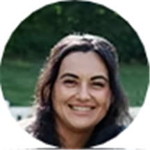Dr. Jacquelyn Akmakjian, DMD