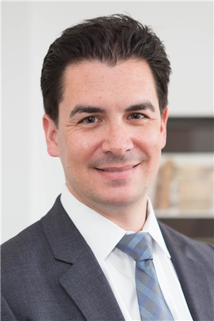 Dr. Jonathan Siegfried, MD