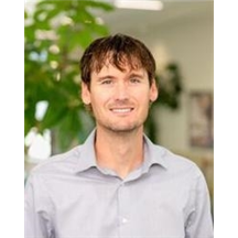 Dr. M. Carlson, MD