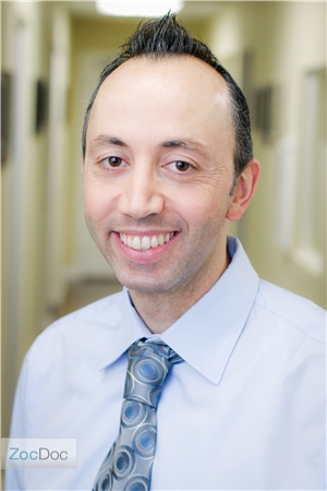 Dr. Manuel Momjian, MD