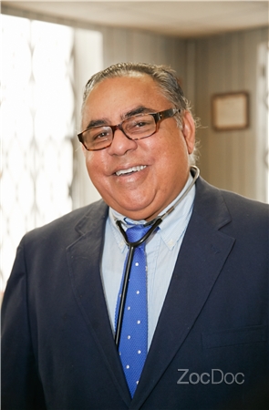 Dr. Maximo Julian, MD