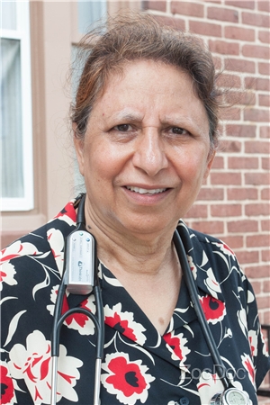 Dr. Savinder Julka, MD