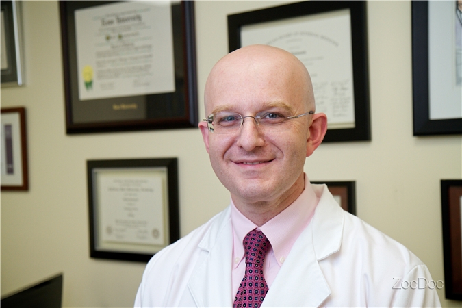 Dr. Vlad Nusinovich, MD