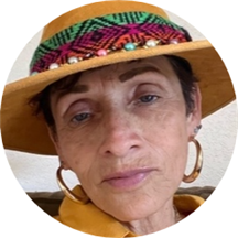 Linda Uribe, LMFT