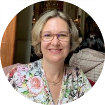 Nikoletta Huck, LMHC