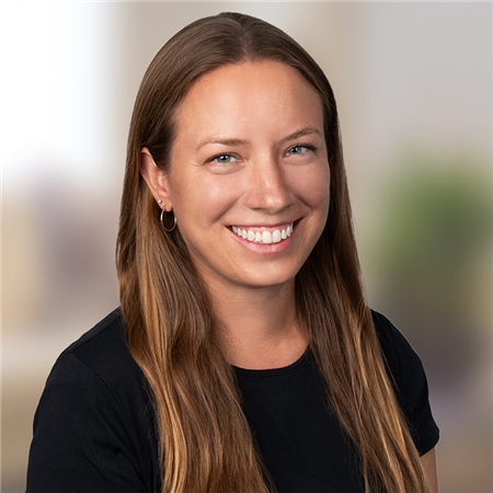 Dr. Kasia Staniaszek
