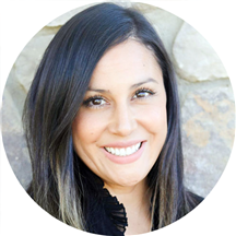 Claudia De Casas, LCSW