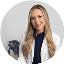 Dr. Adriana Amelinckx, MD