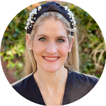 Dr. Amelia Hoelscher, MD