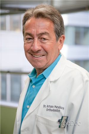 Dr. Arturo (Hector) Mendoza, DDS