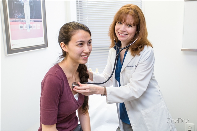Dr. Cara Barlis, MD