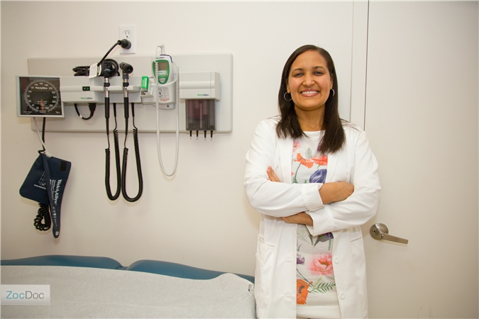 Dr. Cecilia Calderon, MD