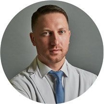 Dr. Dmitriy Kuznetsov, DDS