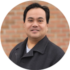 Dr. Efren Leonida