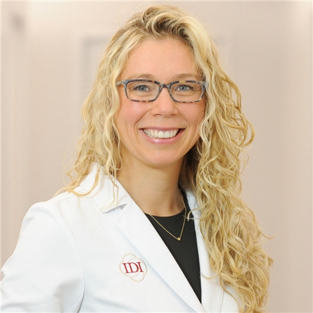 Dr. Elizabeth Kiracofe, MD | Lakeview Dermatology, Chicago, IL