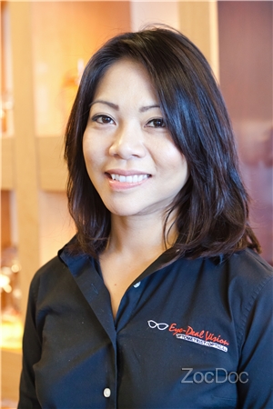 Dr. Elizabeth Nguyen, OD