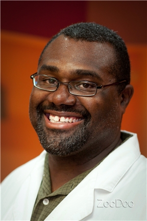 Dr. Eric Washington, DDS