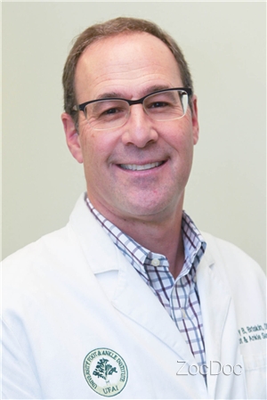 Dr. Gary Briskin, DPM