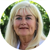 Dr. Jacqlyn Long, OD