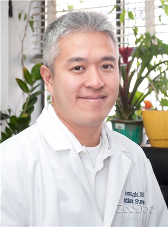 Dr. Jonat Lok, DPM