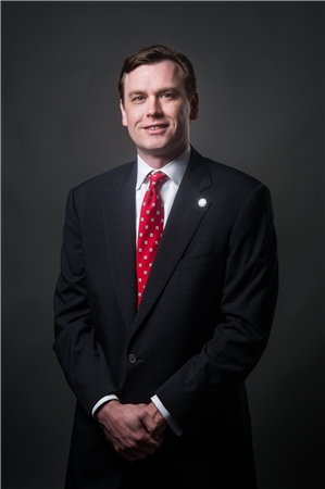 Dr. Jordan Case, MD