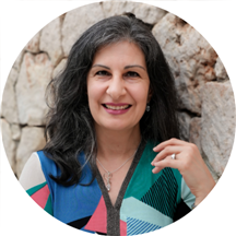 Dr. Juliana Nahas, MD