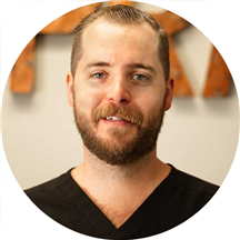 Dr. Kyle Manning, DC