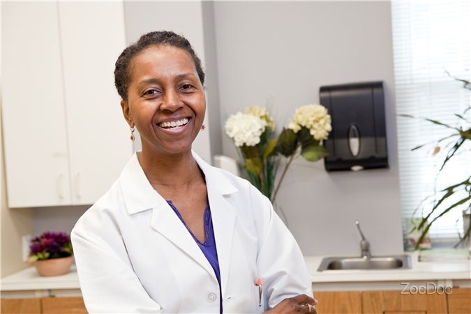 Dr. L. Deanna Howard, MD, FACOG