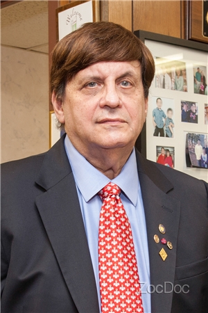 Dr. Larry Greenbaum, DDS