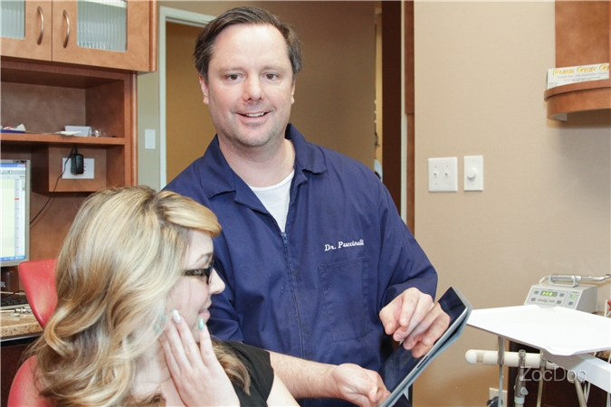 Dr. Larry Puccinelli Jr., DDS