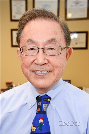 Dr. Moo Lee, MD