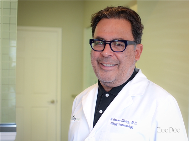 Dr. O. Roberto Garcia, MD