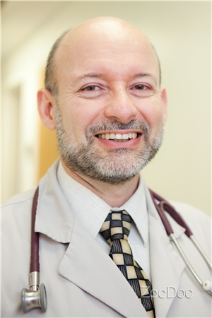 Dr. Oscar Linares, MD