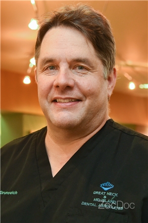 Dr. Paul Grunseich, DDS